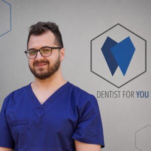 Dr. Bernáth Róbert Dentist For You fogorvosa